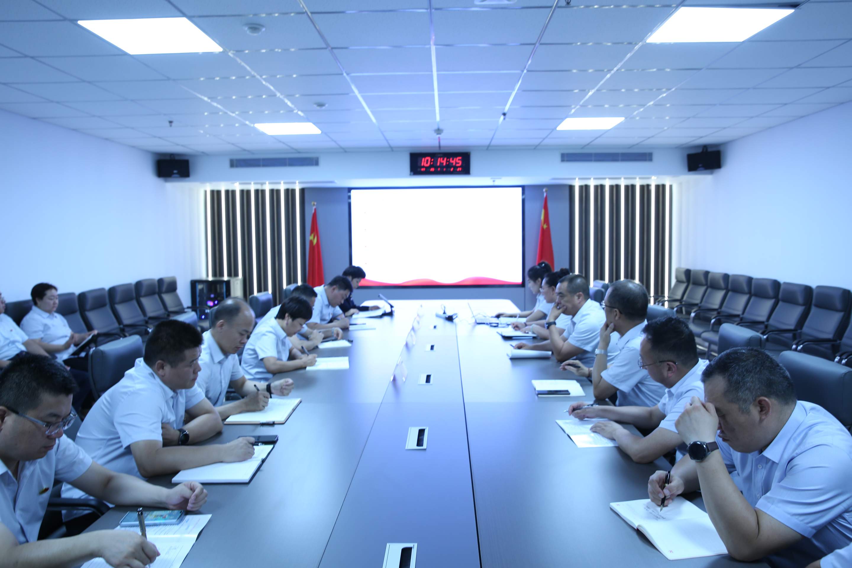 支部书记讲党课